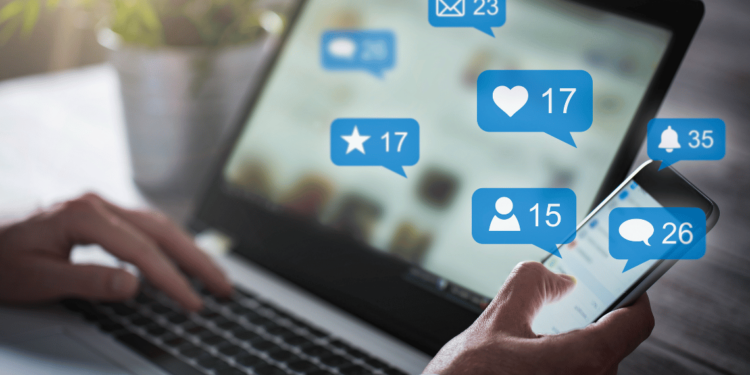 Prospecção de cilentes no LinkedIn: Descubra os dados de centenas de leads em poucos minutos